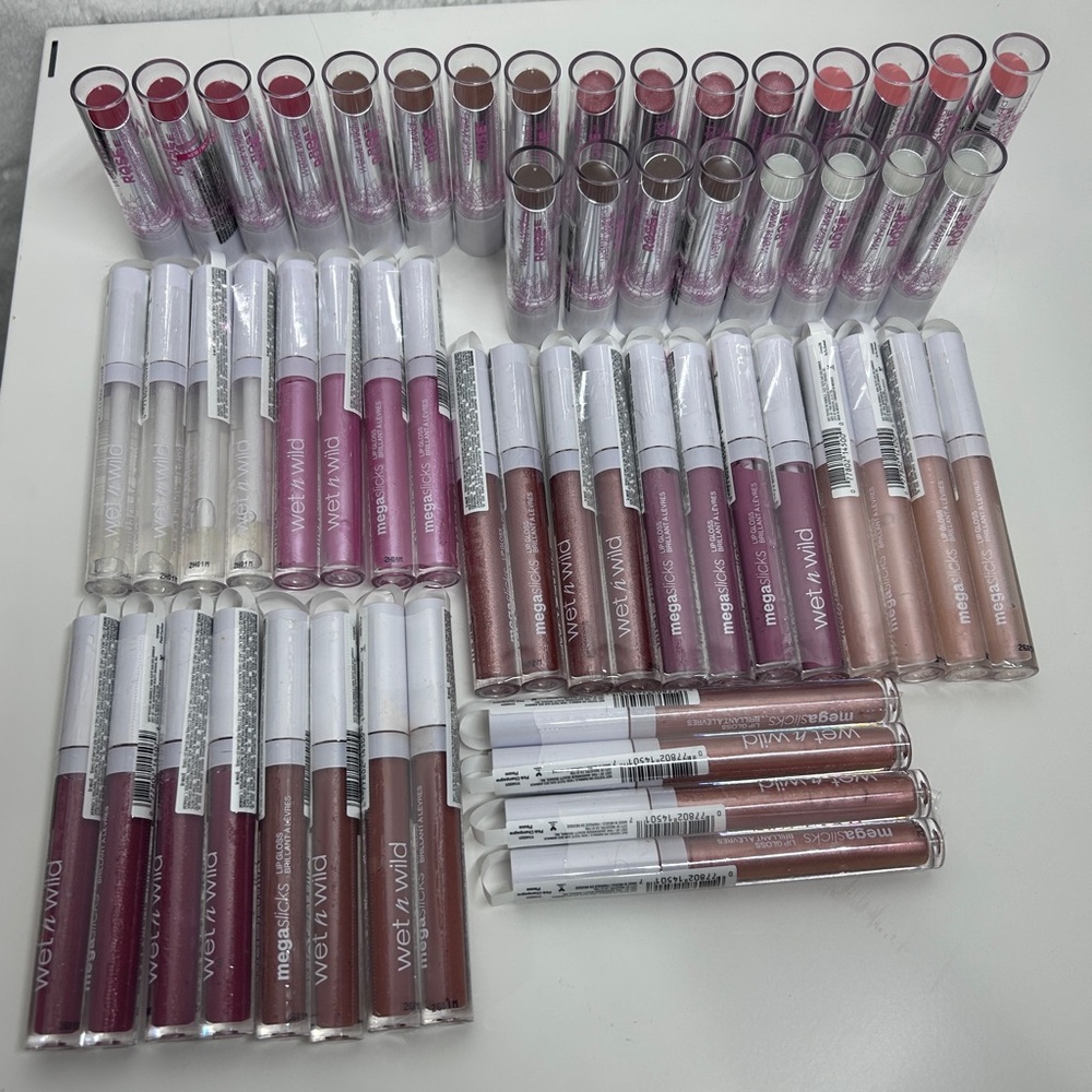 Wet N Wild lip gloss/color bundle